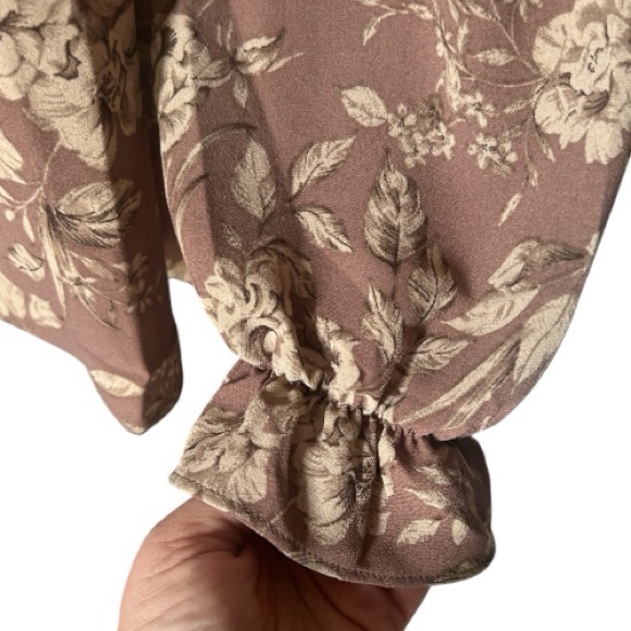 Torrid Brown & Cream Floral Pintuck Boho Blouse Peasant Sleeves V-neck  1X New - Picture 7 of 16